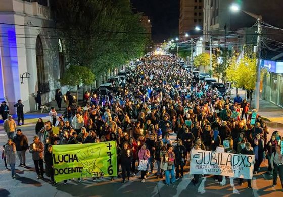 Chubut arde y resiste