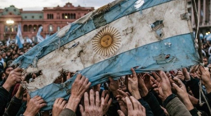 Entre la colonia extractivista y la necesaria refundación del movimiento nacional