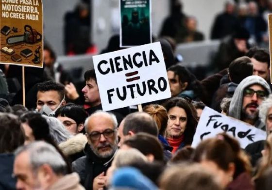 Administrativos, gastronomía y Uber: ¿a qué se dedicarán los científicos y científicas que se quedan sin trabajo?