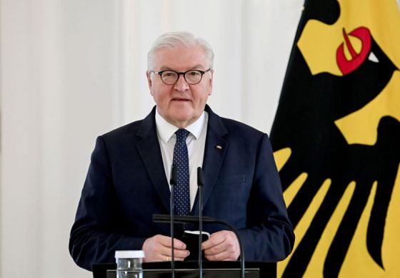 ¿Quién está llevando a Alemania por el camino de la República de Weimar?