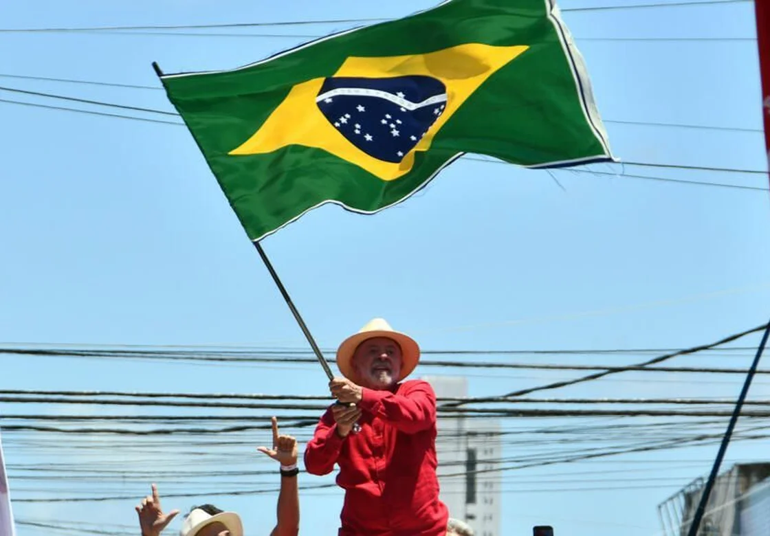 Guerra cognitiva y 'Big Tech': la batalla digital que define las elecciones en Brasil