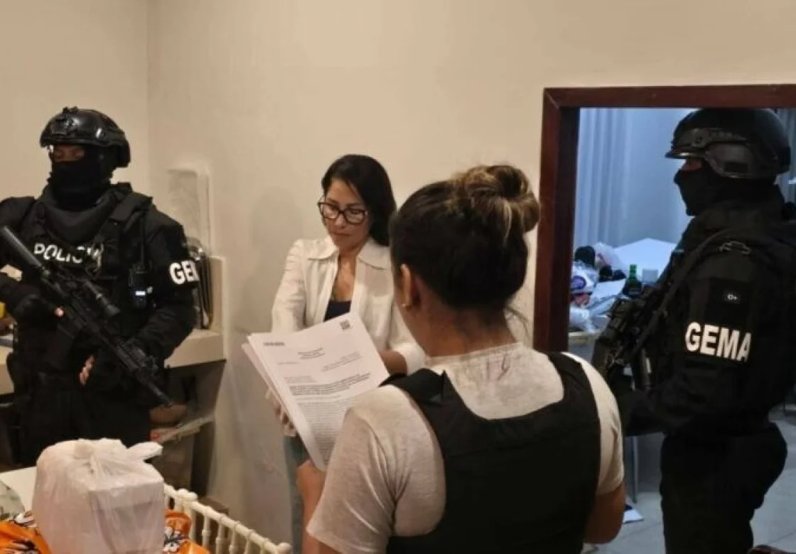 Noboa manda detener a su principal rival política, Luisa González