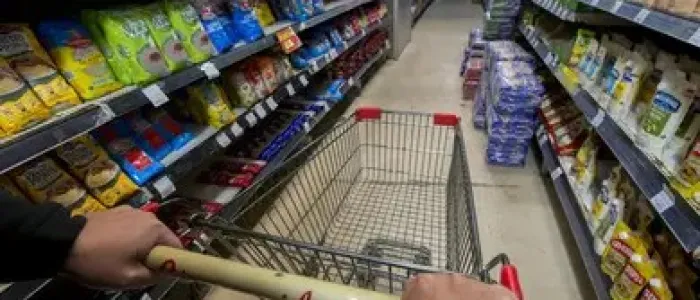 La brecha que no cierra: el interior paga más por la leche, el asado y los combustibles